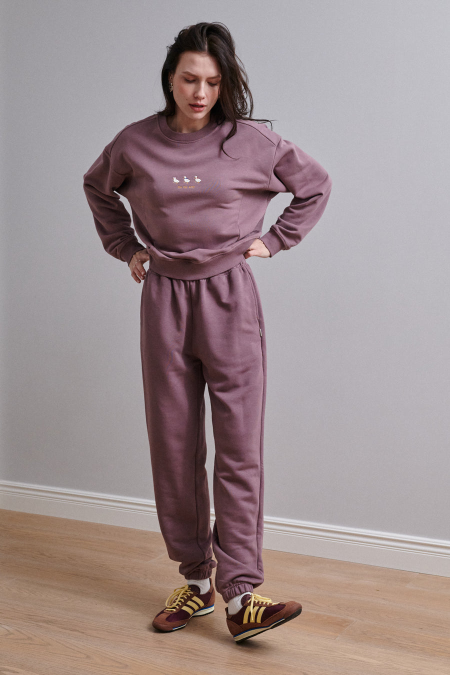 Sweatpants in cotton / 04 / 03 / dusty mauve *sweatshirt-in-cotton-17-19-dusty-mauve*?The model is 176 cm tall and is wearing size S?