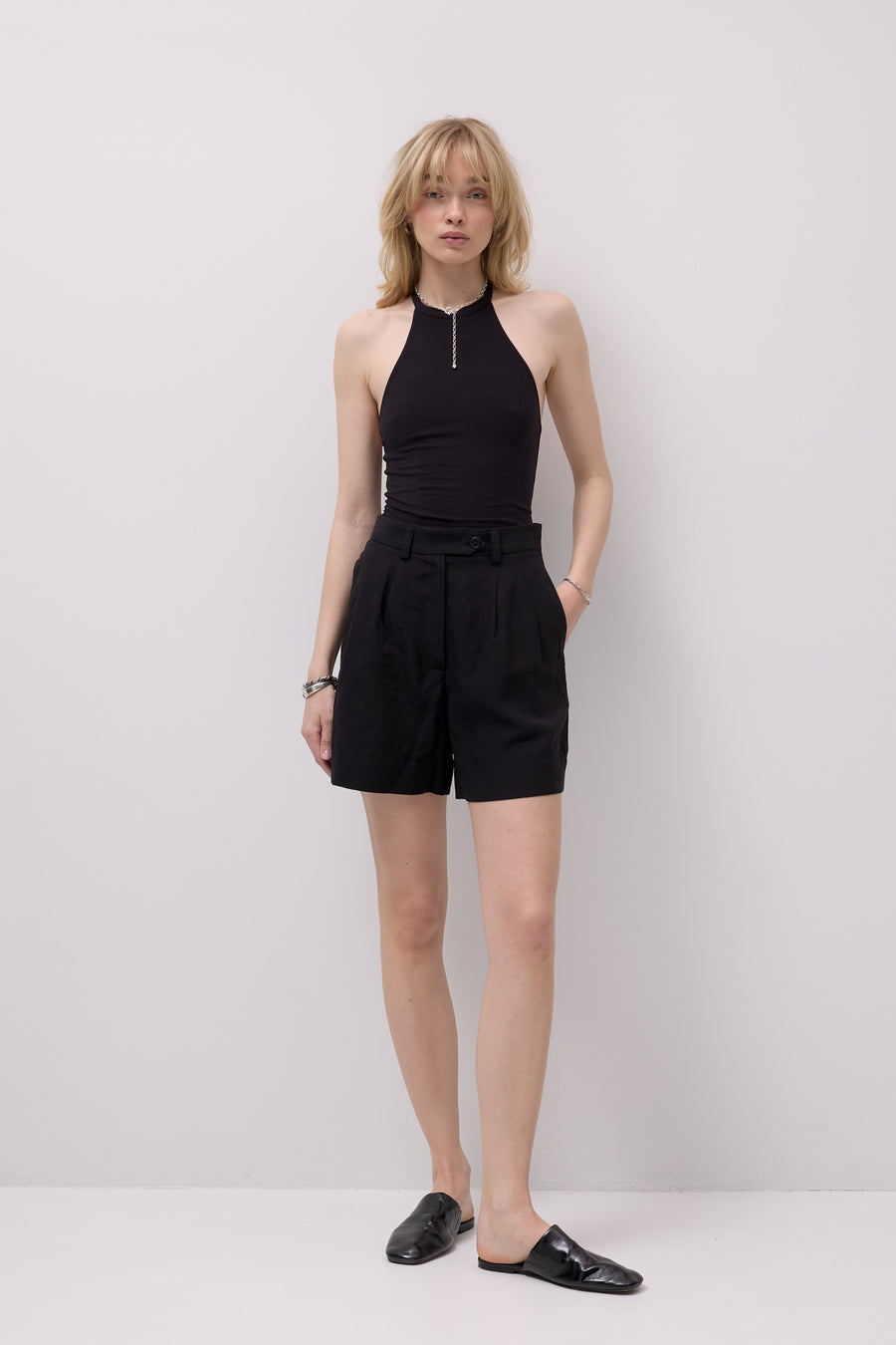 Shorts in Tencel™ & linen / 09 / 12 / onyx black