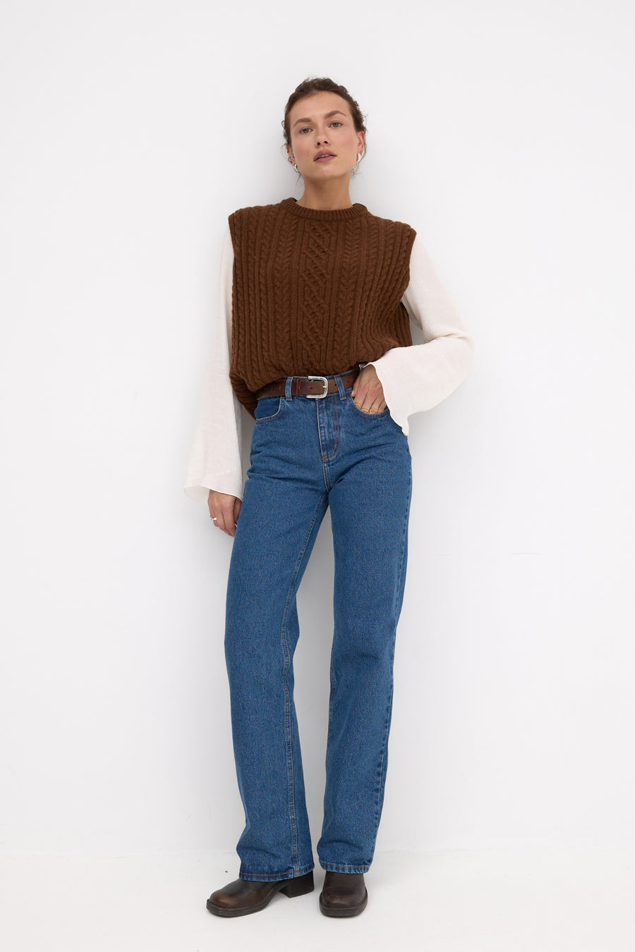 Vest in wool / 22 / 04 / cinnamon brown