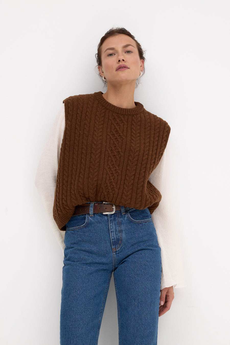 Vest in wool / 22 / 04 / cinnamon brown