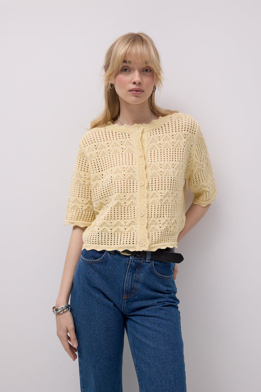 ?The model is 179 cm tall and wears size XS/S?