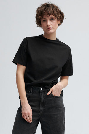 T-shirt in organic cotton / 13 / 27 / onyx black