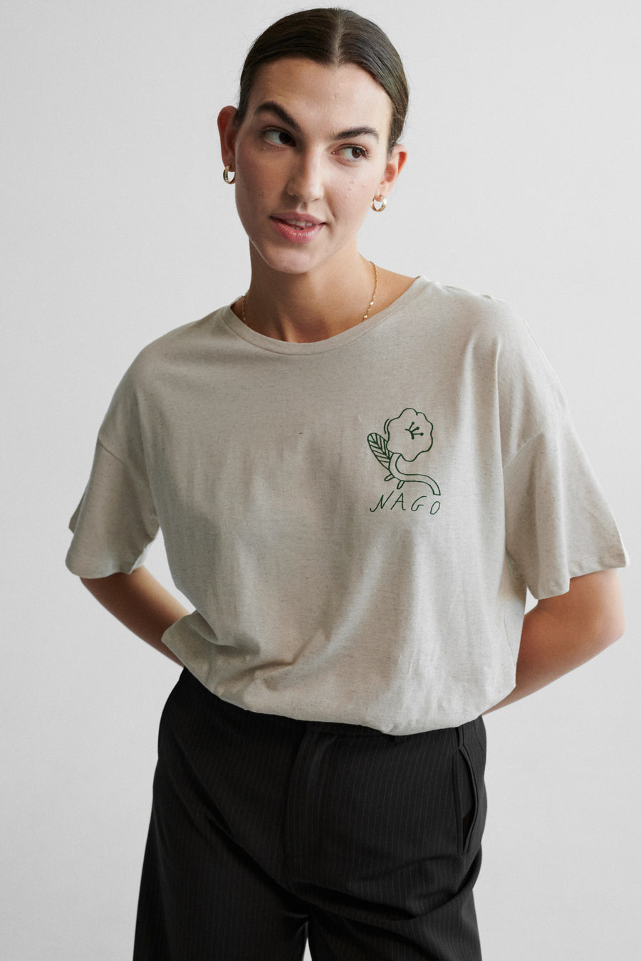 T-shirt in organic cotton & linen blend / 13 / 02 / unbleached / small print