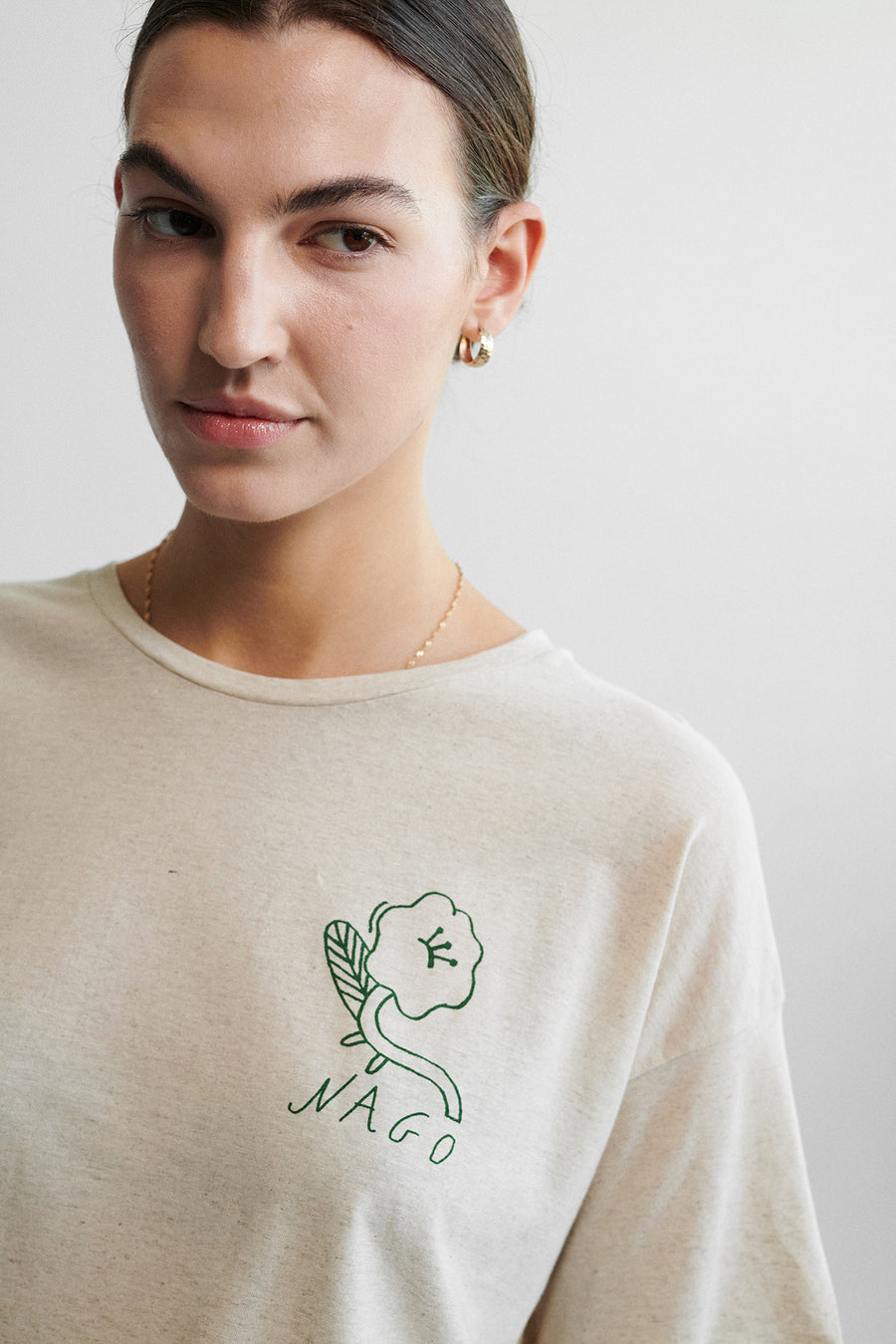 T-shirt in organic cotton & hemp blend / 13 / 02 / unbleached / small print