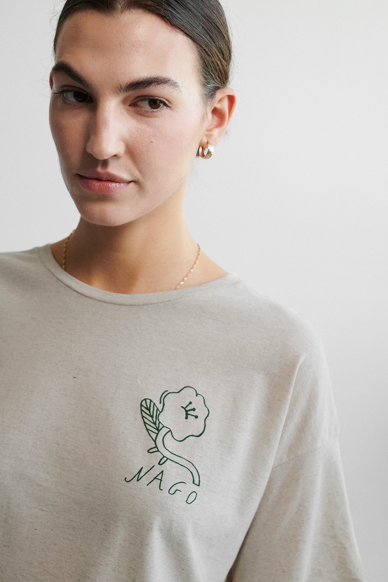 T-shirt in organic cotton & linen blend / 13 / 02 / unbleached / small print