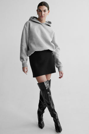 Sweatshirt in cotton / 17 / 15 / mist grey *skirt-in-tencel-07-07-onyx-black* ?The model is 178 cm tall and wears size XS/S?