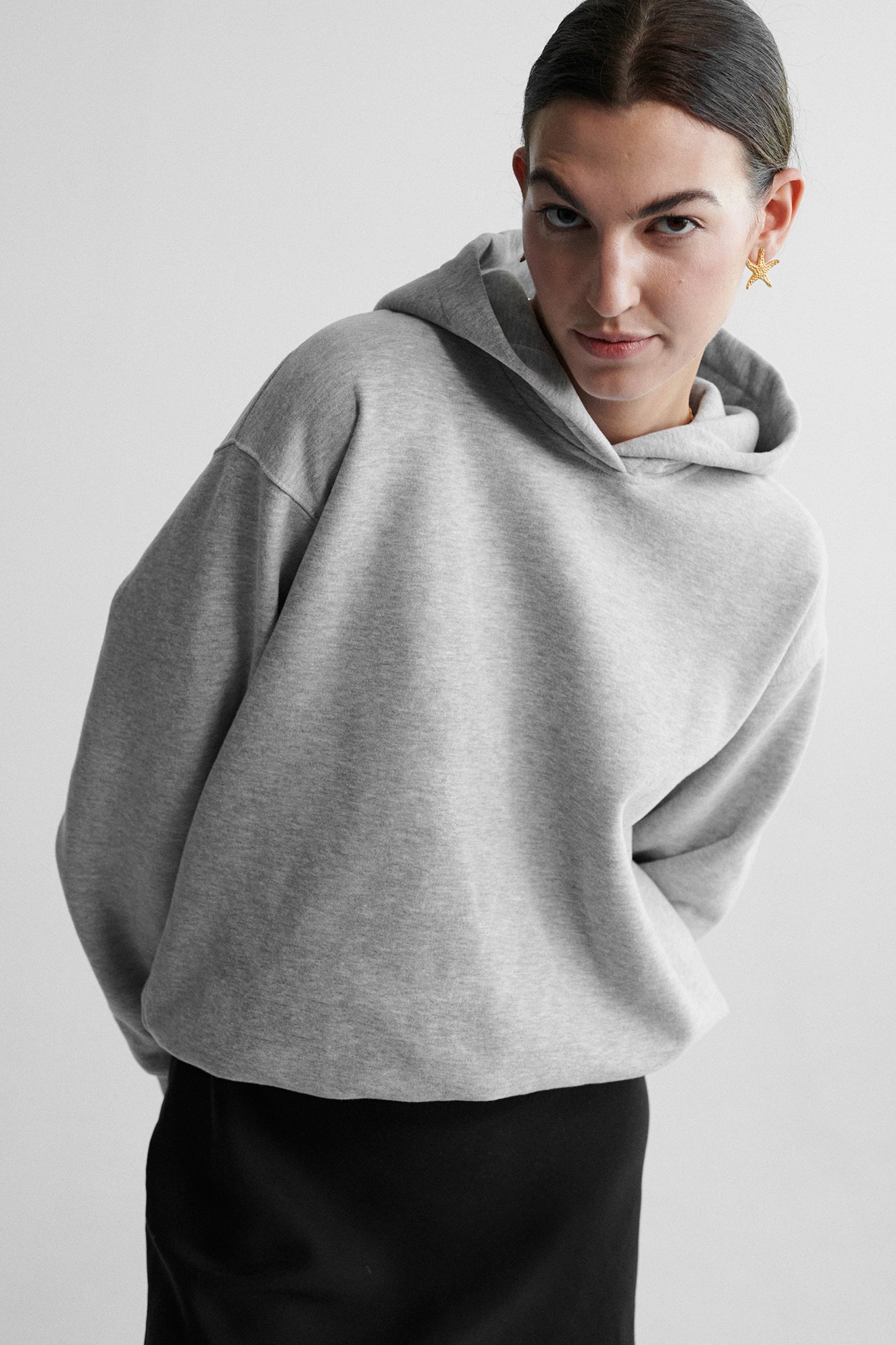  Sweatshirt in cotton / 17 / 15 / mist grey *skirt-in-tencel-07-07-onyx-black* ?The model is 178 cm tall and wears size XS/S?