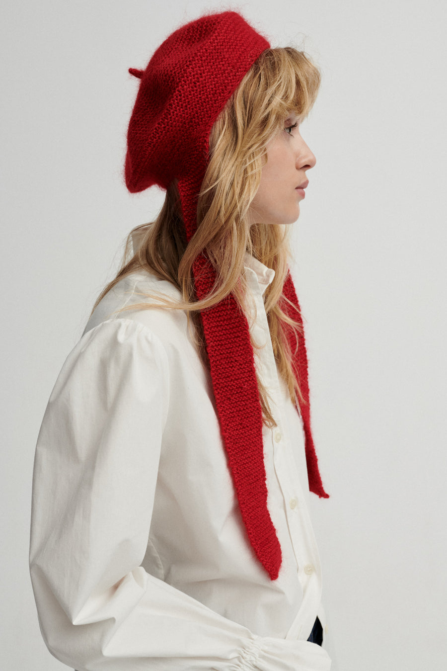 Beret in merino, mohair & silk blend / maroon red