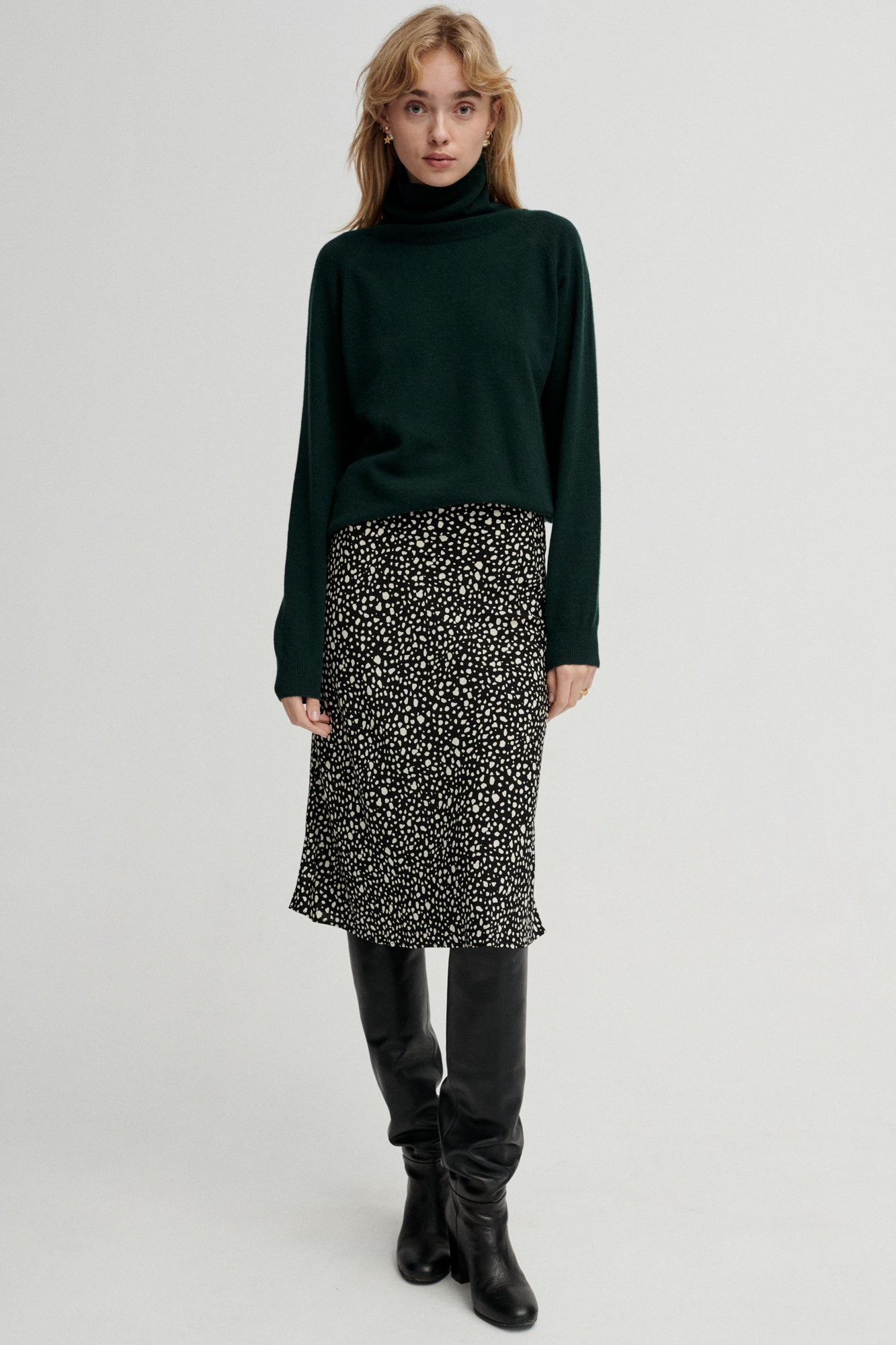 Sweater in cashmere / 16 / 13 / ivy green