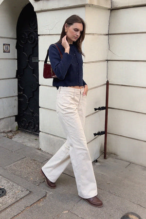 Cotton corduroy trousers / 05 / 20 / cream white ?Model is 180cm tall and wears size M?