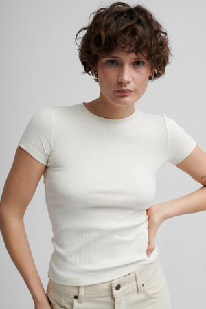 T-shirt in organic cotton / 13 / 04 / cream white