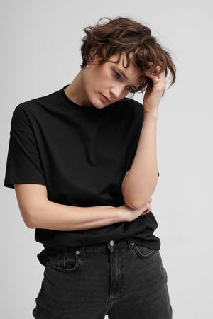 T-shirt in organic cotton / 13 / 27 / onyx black