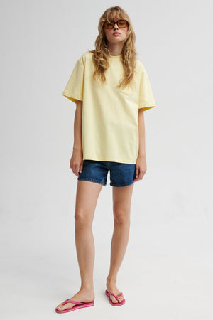 T-shirt in fine cotton / 13 / 28 / butter yellow