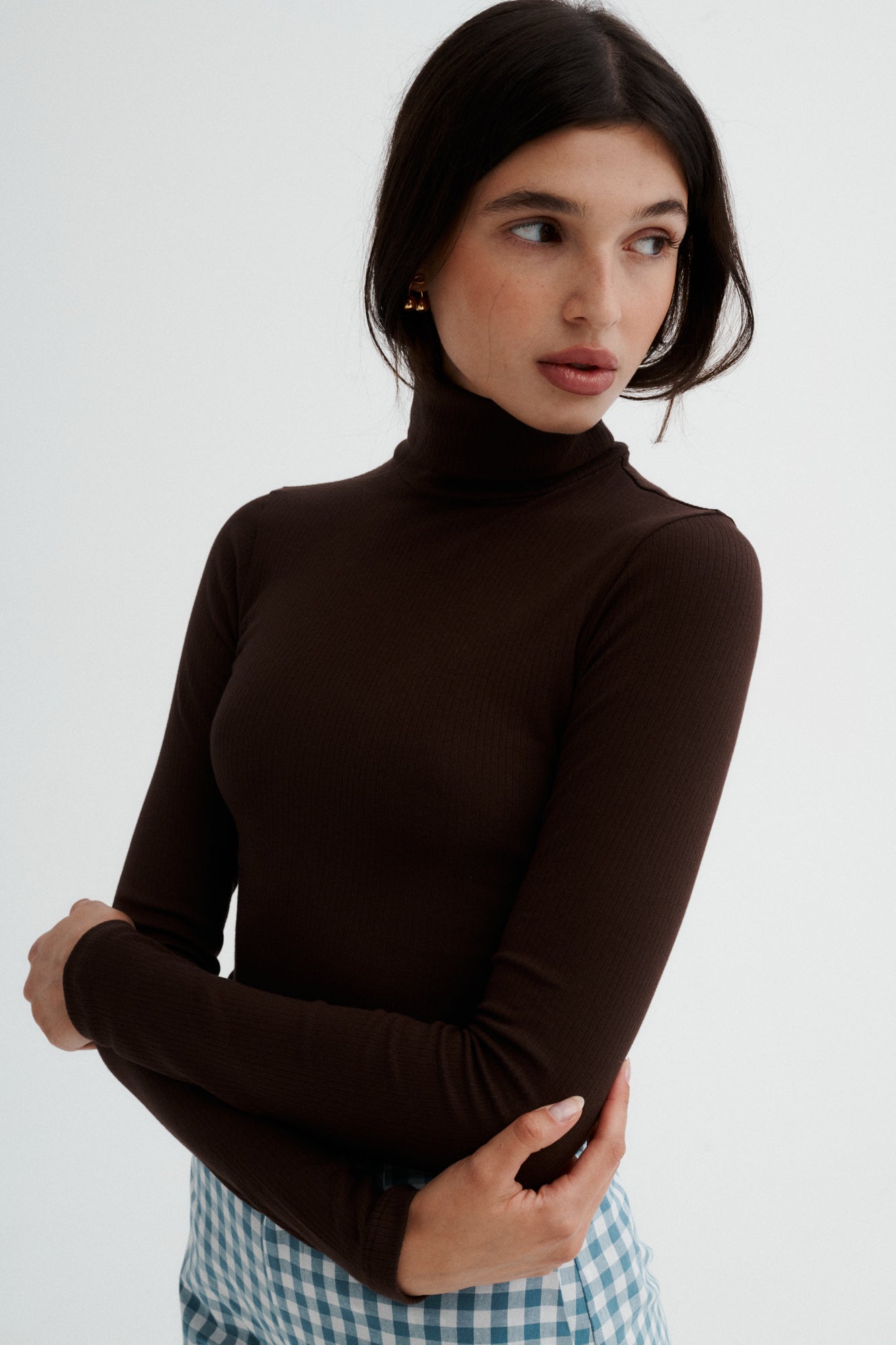 Turtleneck in organic cotton / 15 / 02 / dark chocolate