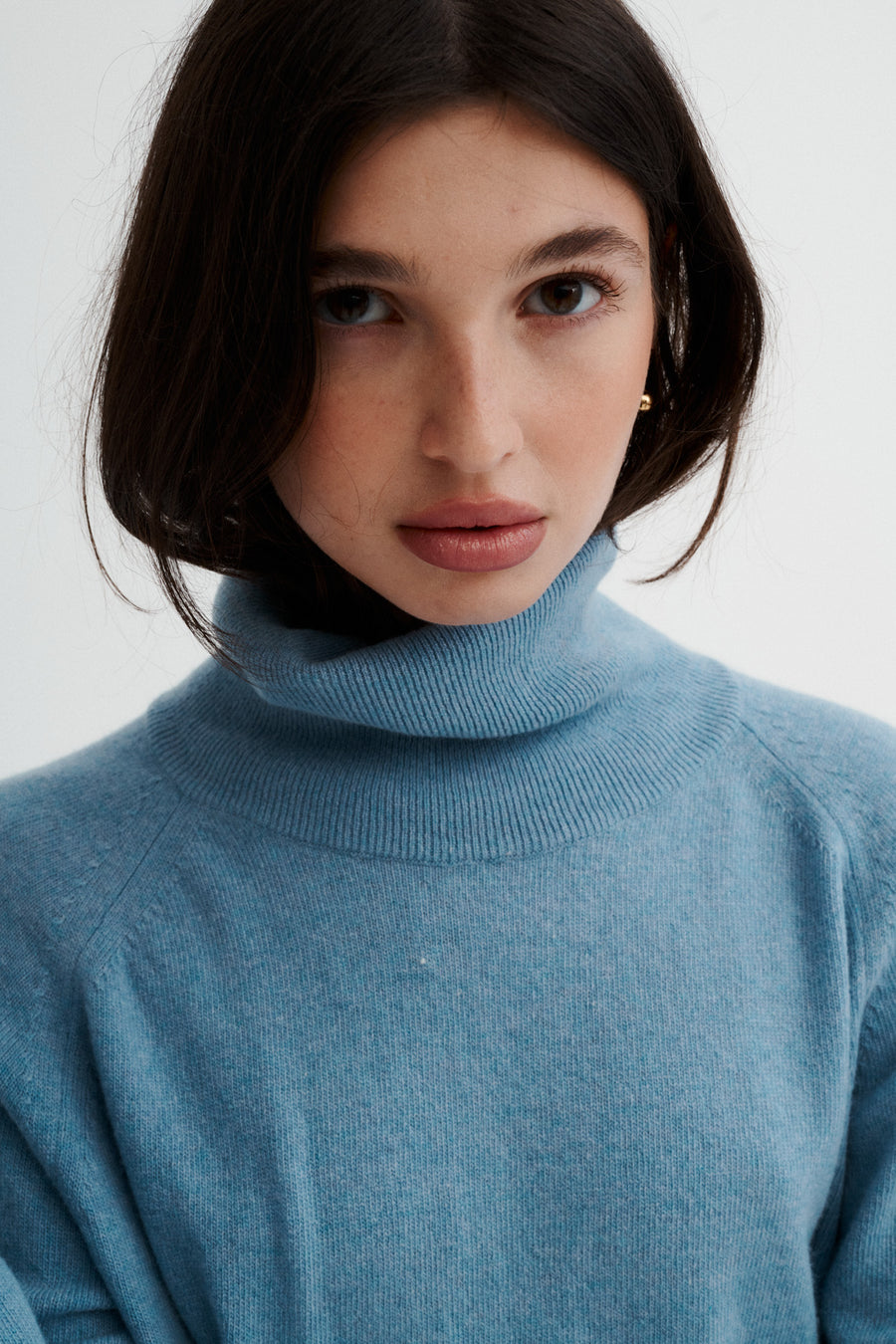 Sweater in merino wool / 16 / 13 / ocean blue  ?The model is 175 cm tall and presents a size XS/S?