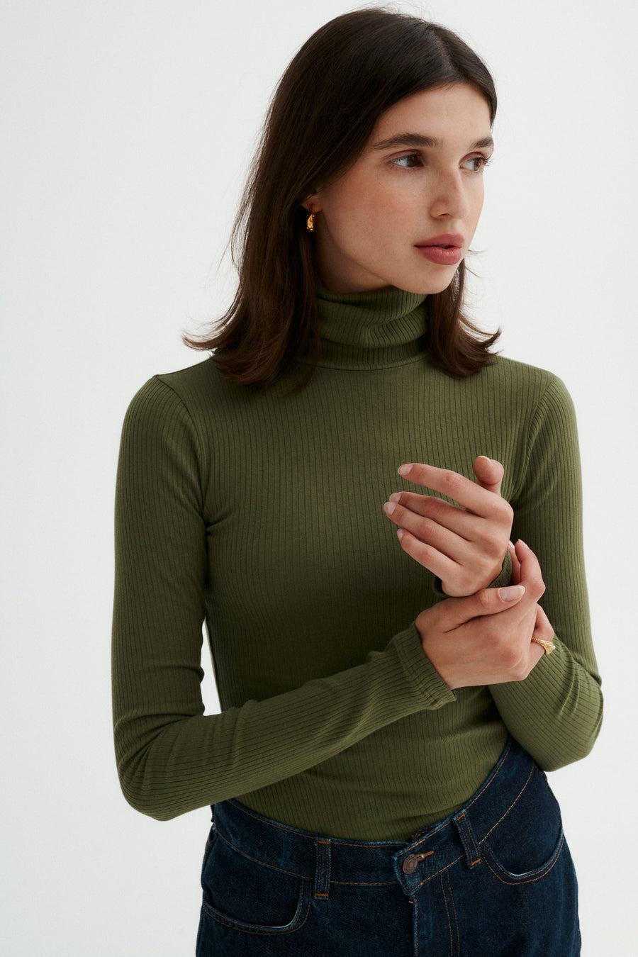 Turtleneck in organic cotton / 15 / 02 / olive garden