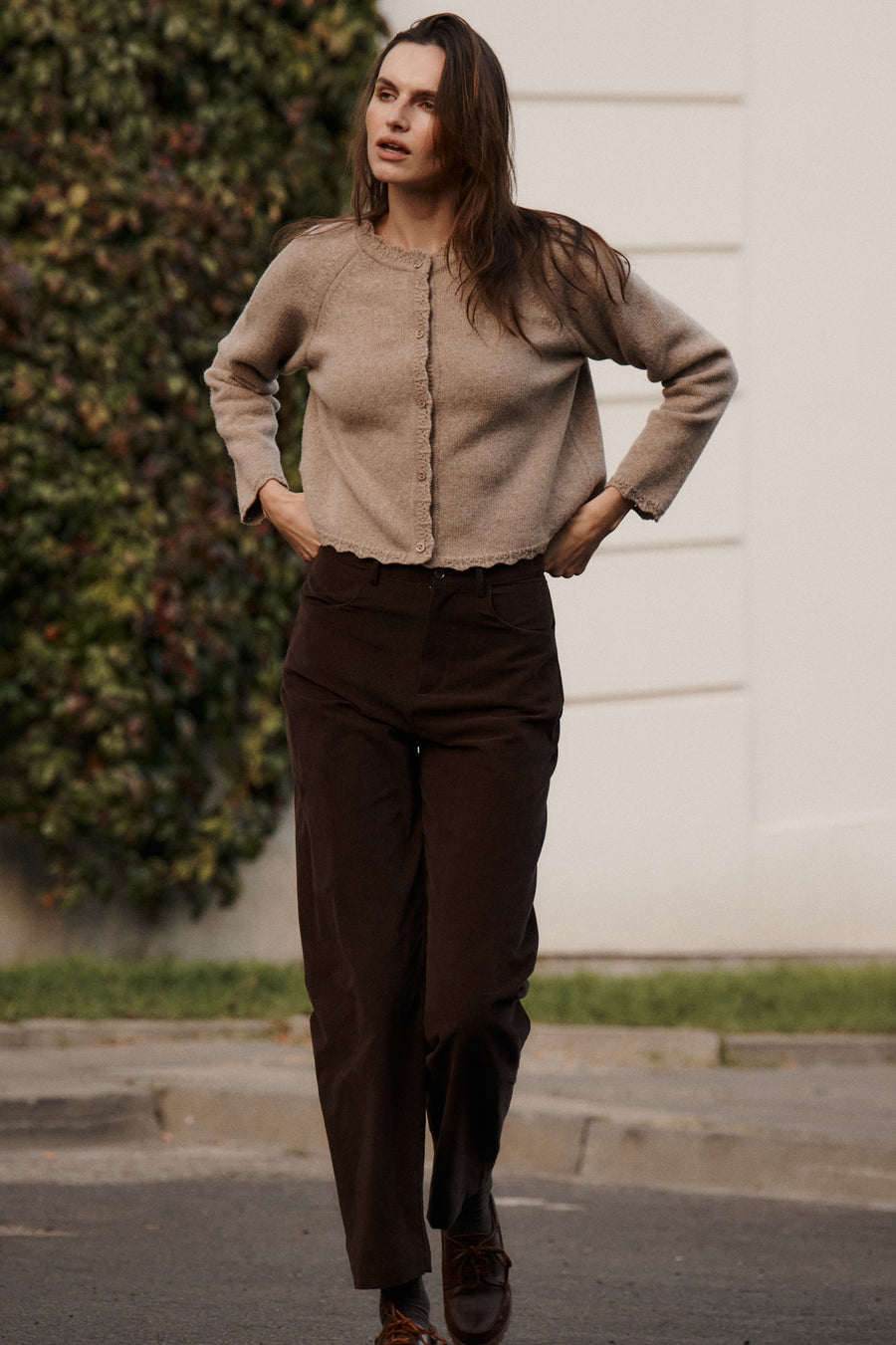 Cotton corduroy trousers / 05 / 19 / ebony wood