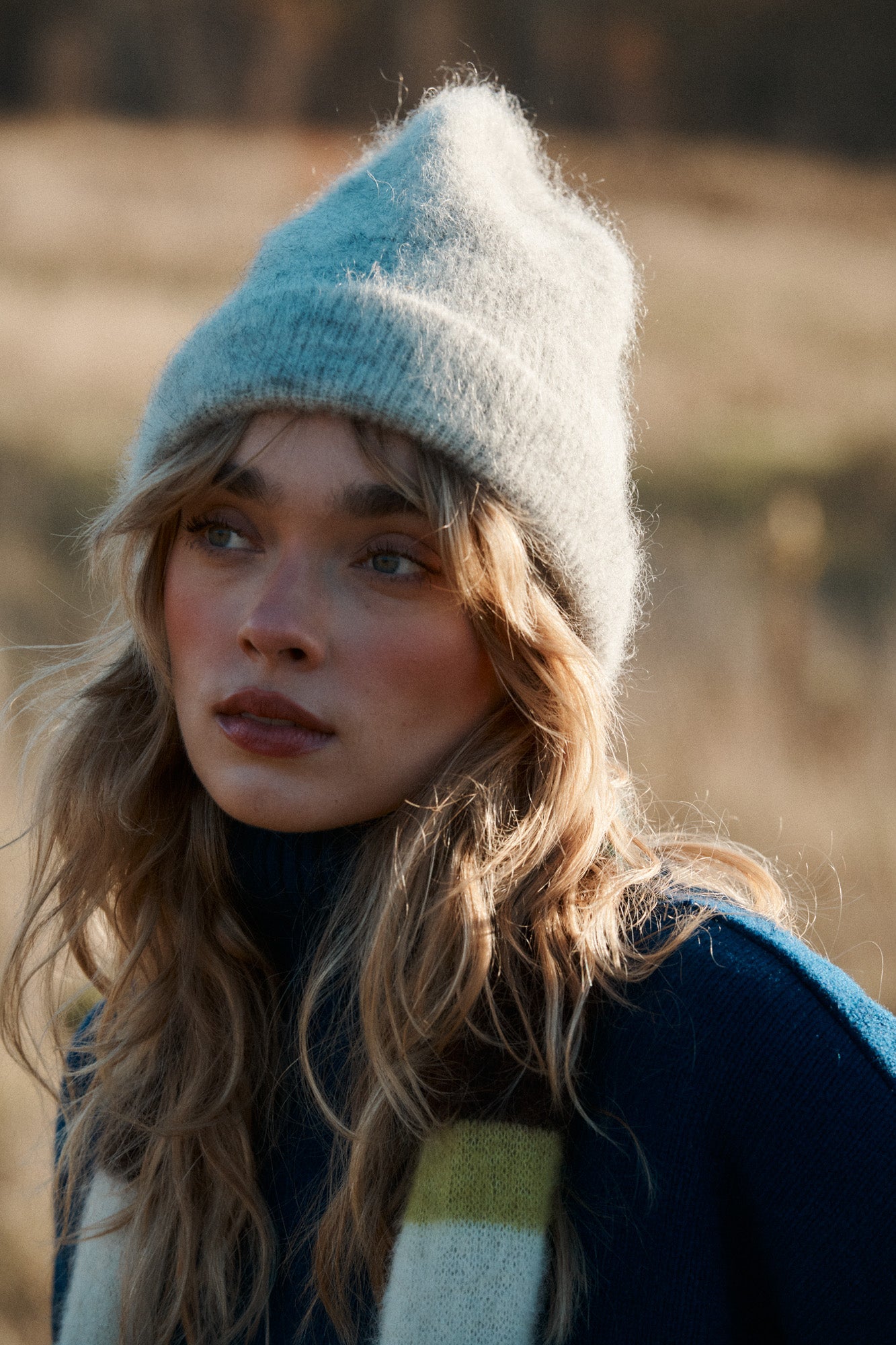 Beanie in mohair & alpaca blend / 21 / 15 / mist grey *turtleneck-in-wool-16-16-dark-indigo,scarf-in-mohair-alpaca-blend-21-15-retro-stripes*