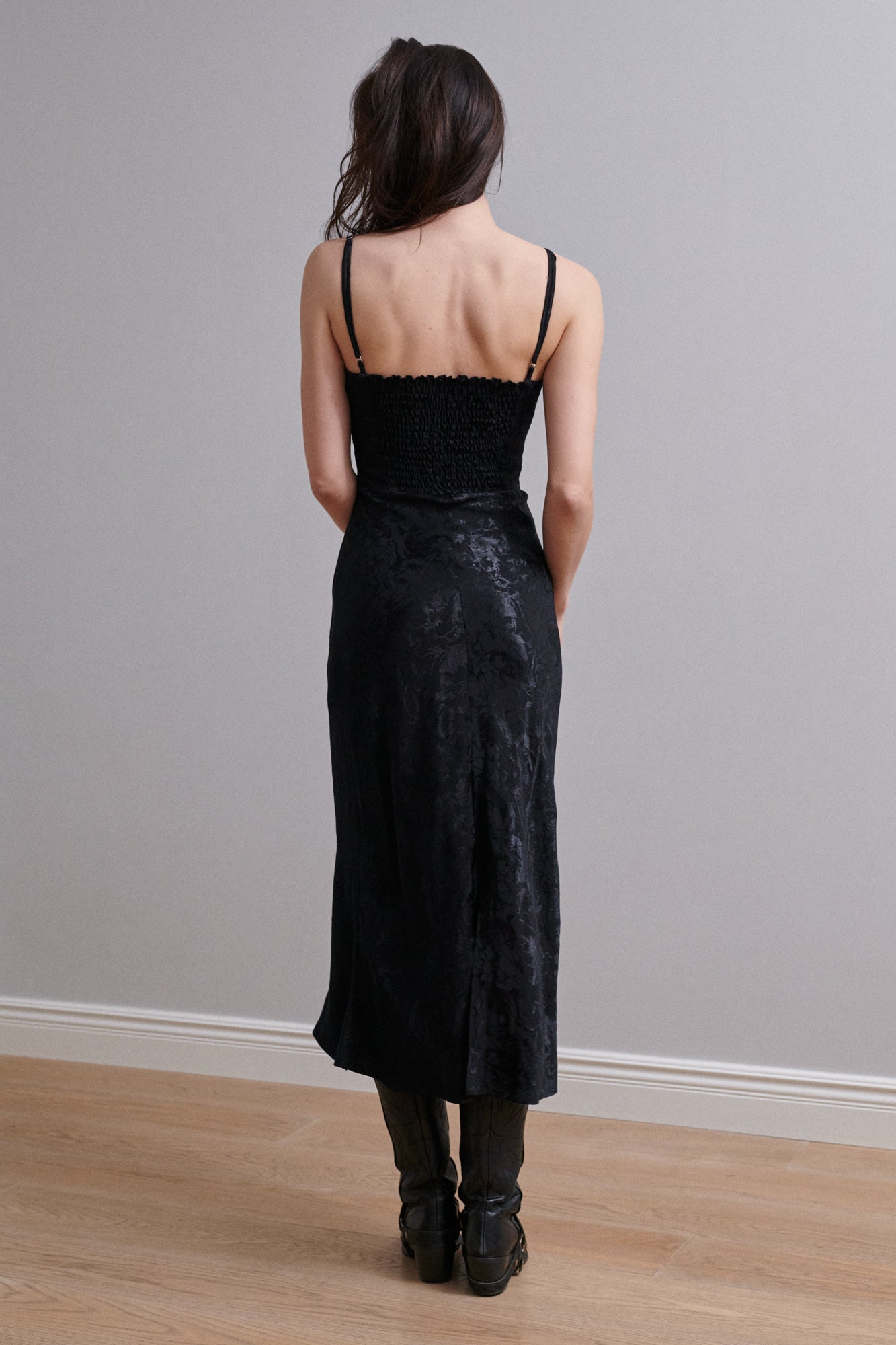 Dress in viscose / 03 / 27 / ink black