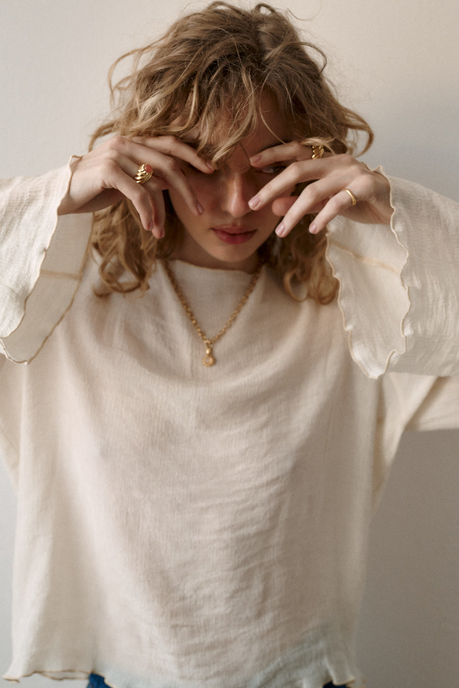 Blouse in viscose / 12 / 21 / cream white