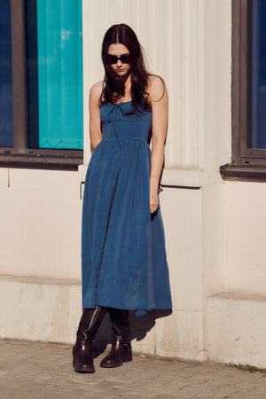 Dress in modal / 03 / 23 / galaxy blue