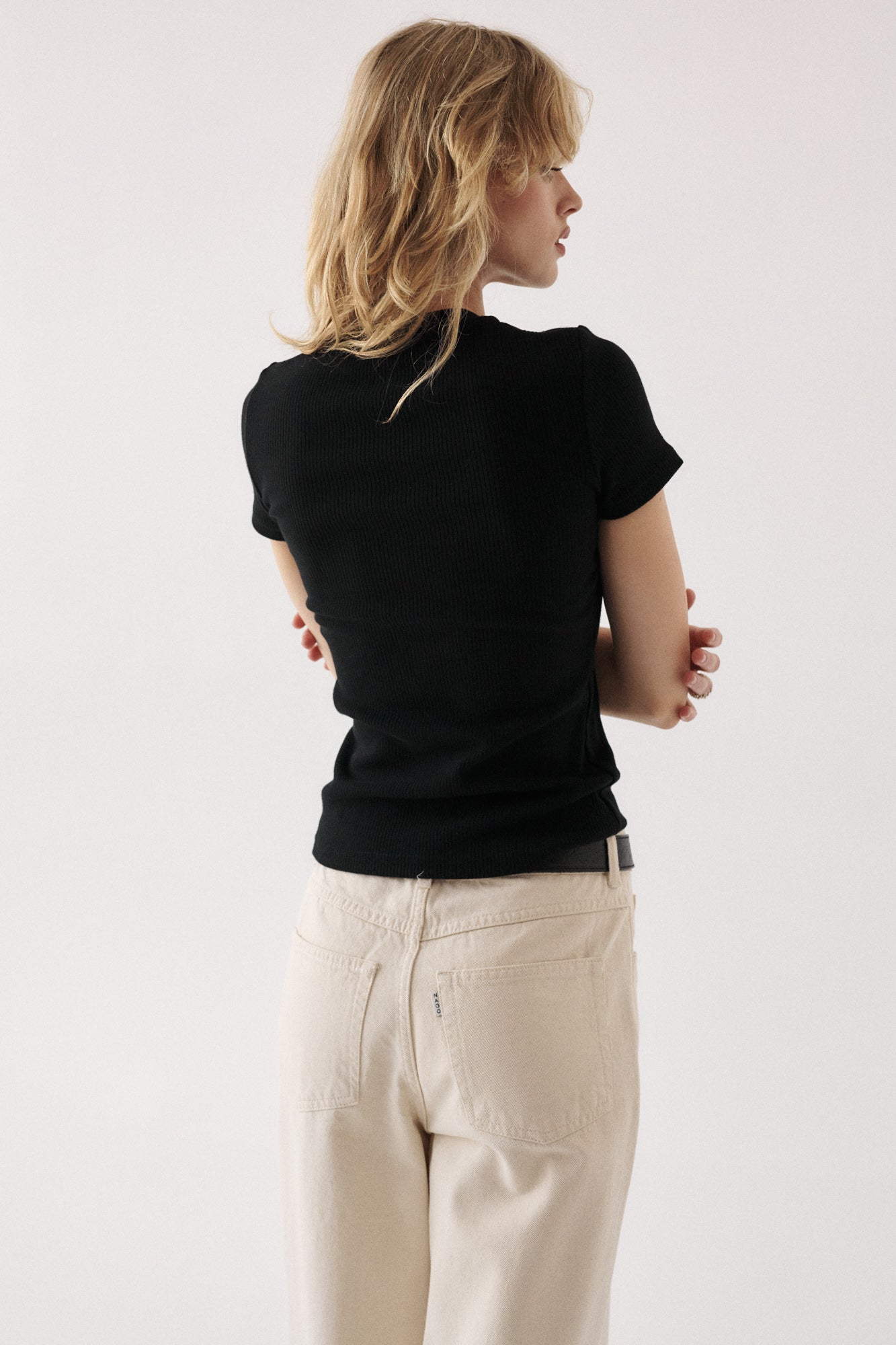 T-shirt in organic cotton / 13 / 04 / onyx black