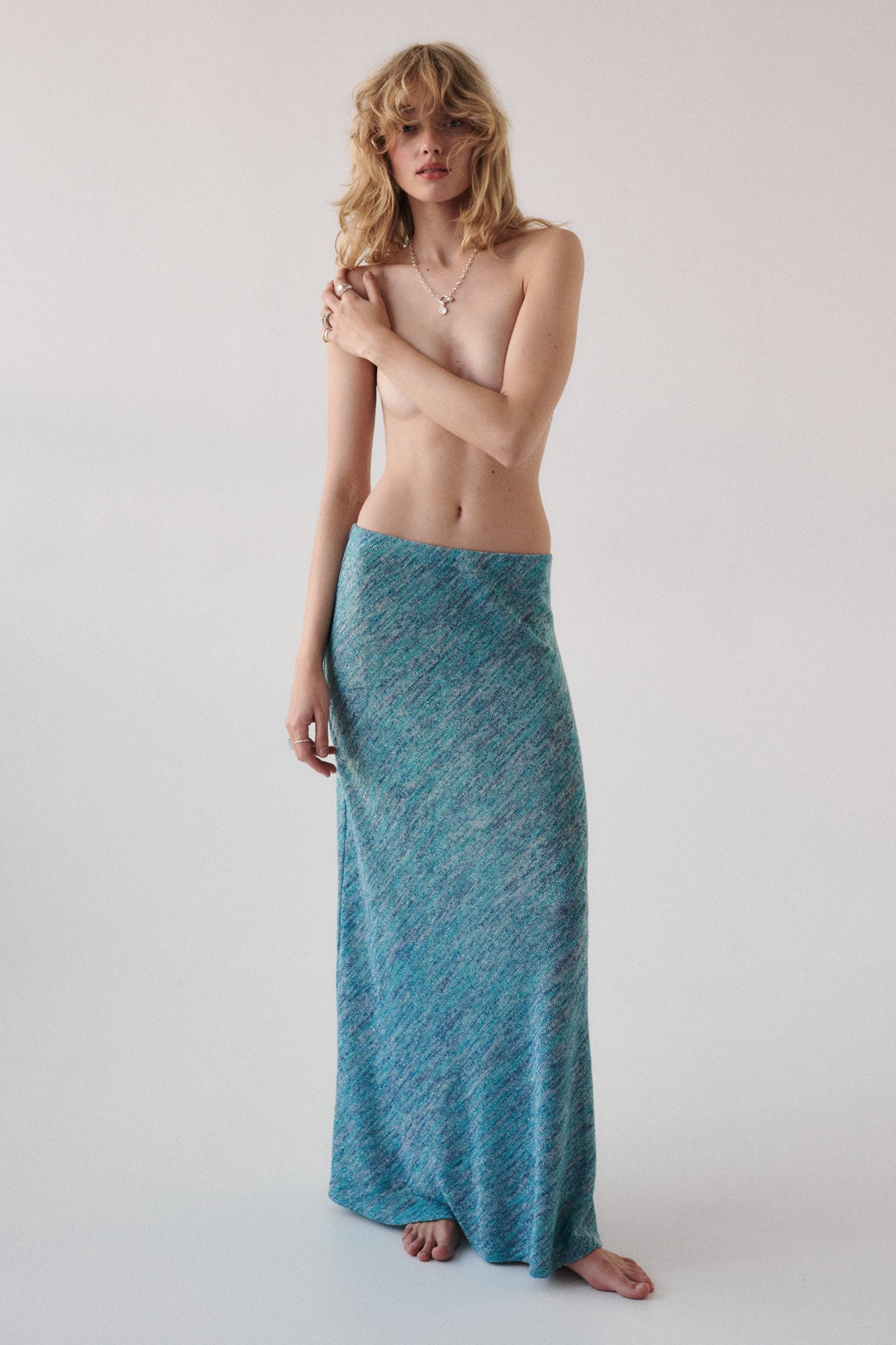 Knitted skirt in viscose / 07 / 19 / shimmery wave