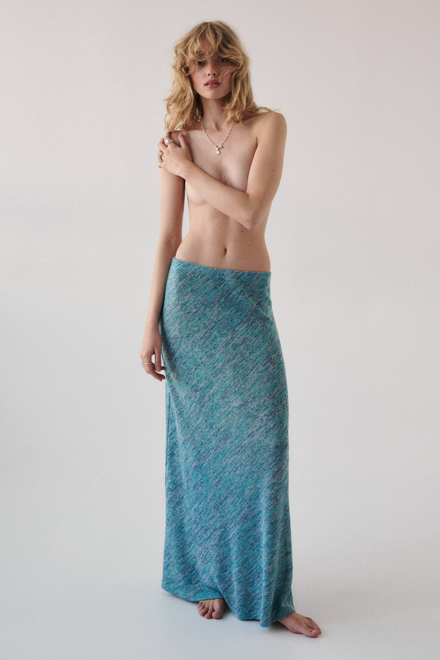 Knitted skirt in viscose / 07 / 19 / shimmery wave