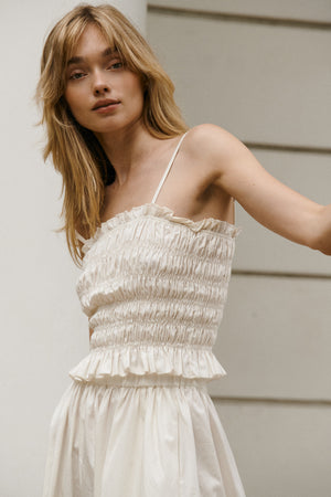 Top in organic cotton / 11 / 04 / vanilla cream *skirt-in-organic-cotton-07-11-vanilla-cream* ?The model is 179 cm tall and is wearing size XS?