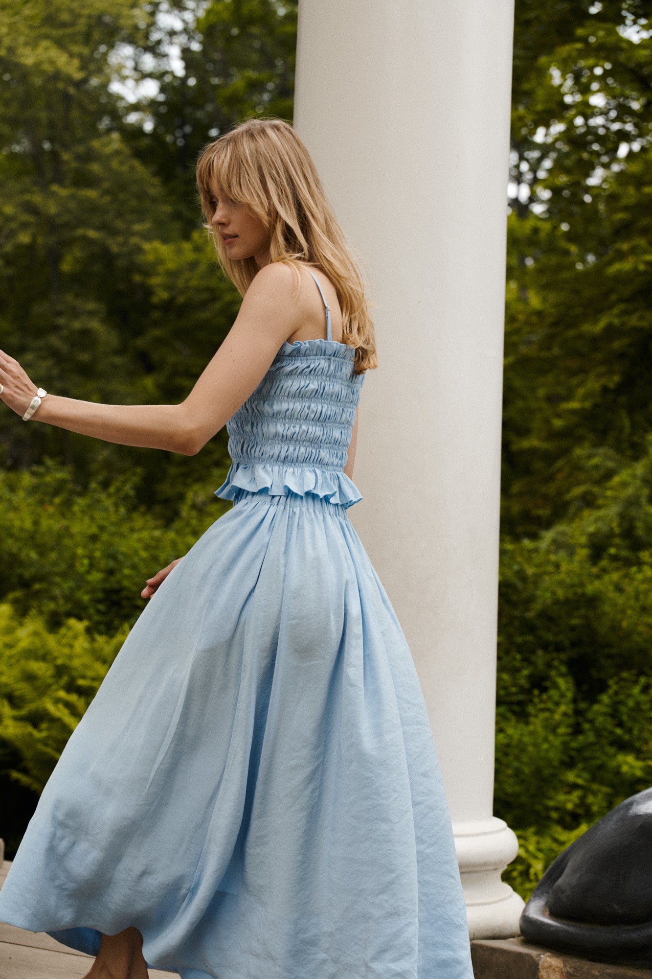 Skirt in modal / 07 / 11 / glacier blue *top-in-modal-11-04-glacier-blue* ?The model is 179 cm tall and is wearing size XS?