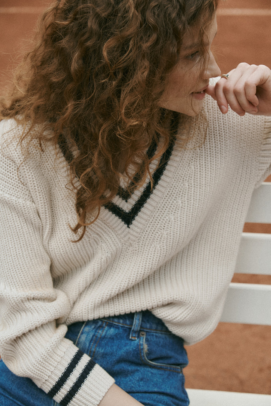 V-neck sweater in organic cotton / 16 / 11 / cream white