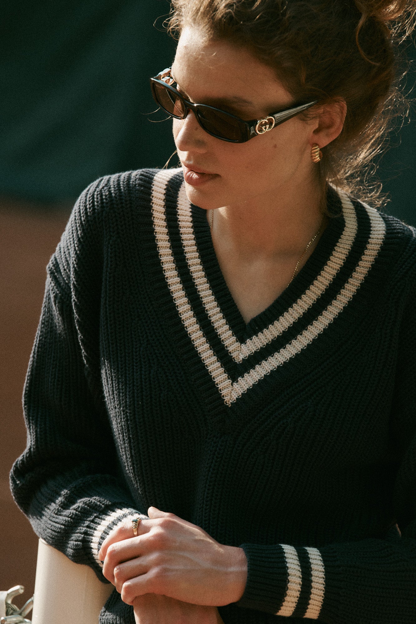 V-neck sweater in organic cotton / 16 / 11 / night blue