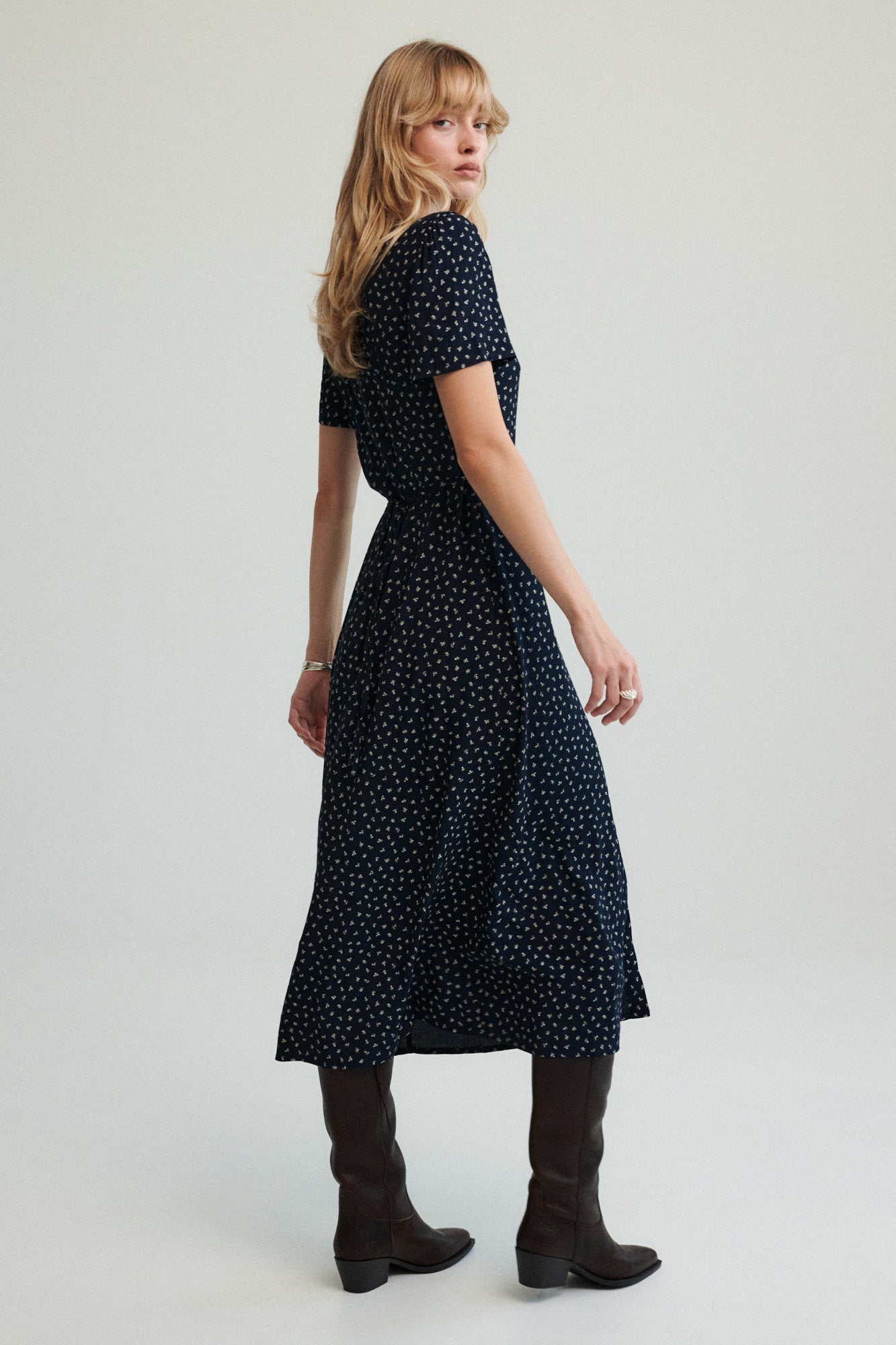 Dress in viscose / 03 / 33 / forget-me-not blue