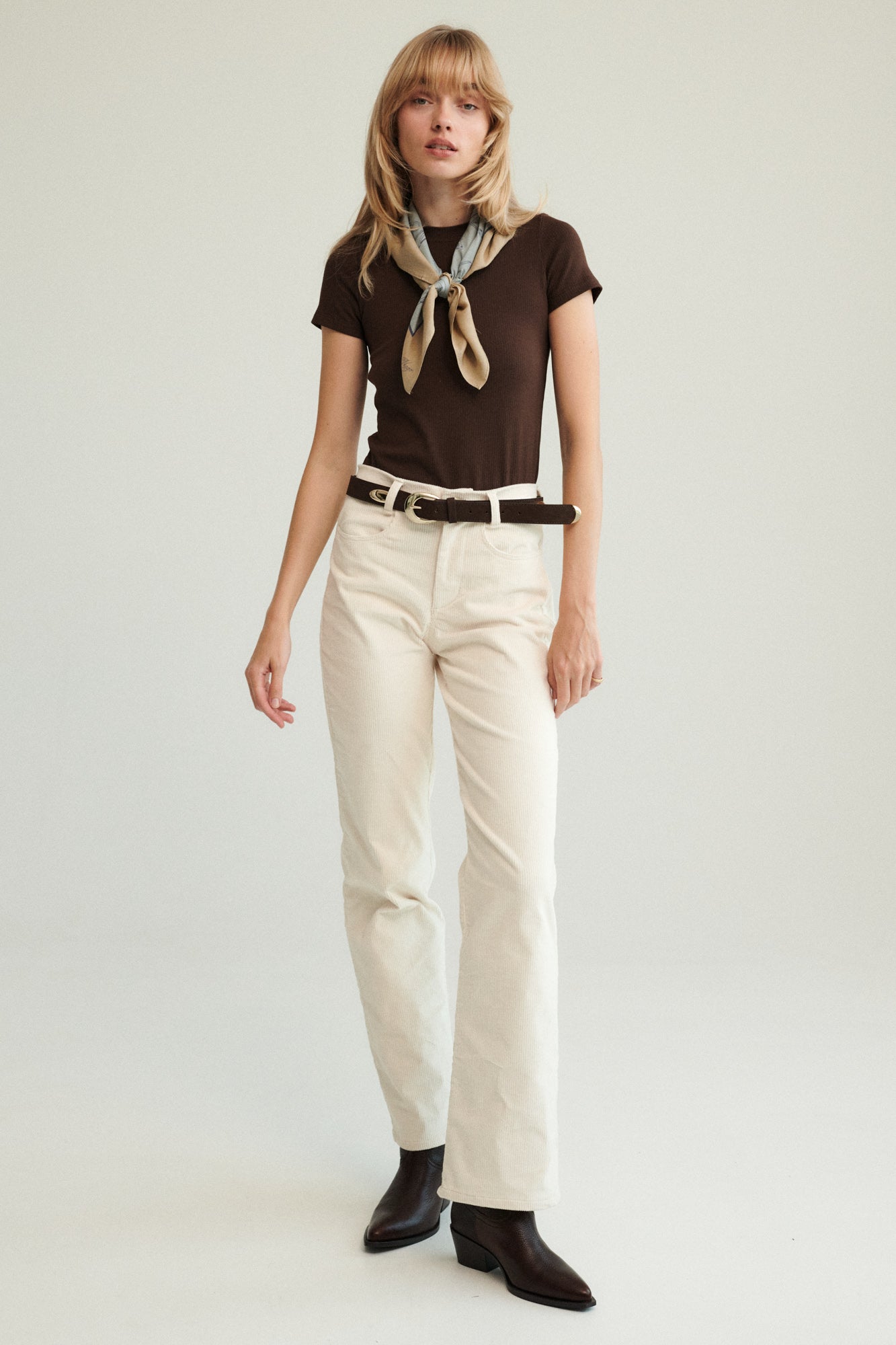 T-shirt in organic cotton / 13 / 04 / dark chocolate