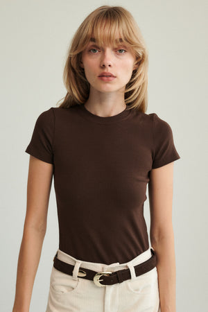 T-shirt in organic cotton / 13 / 04 / dark chocolate
