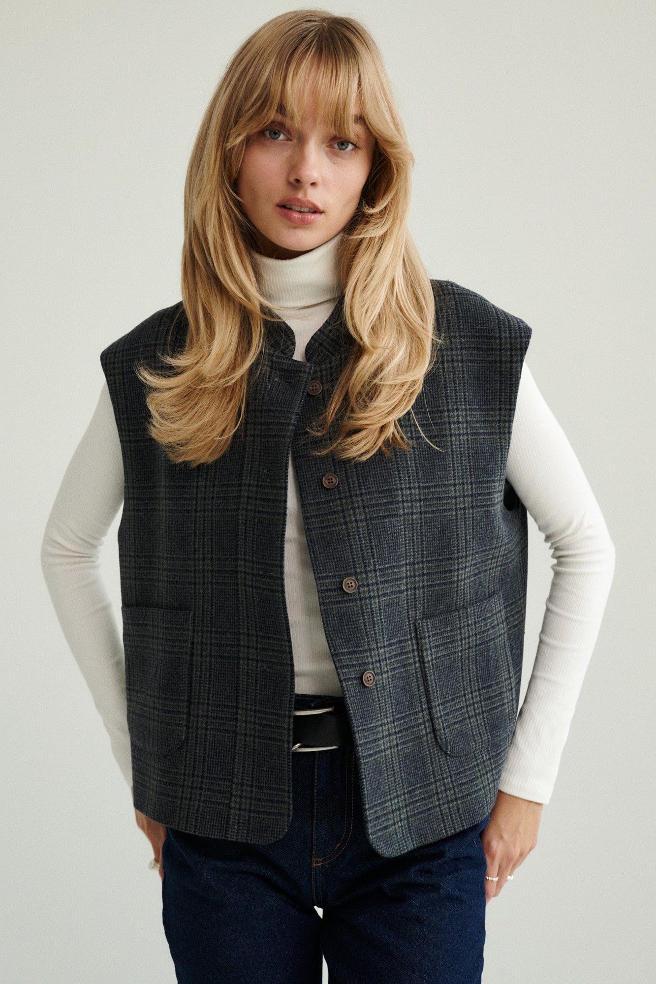 Vest in wool / 22 / 02 / silver lake