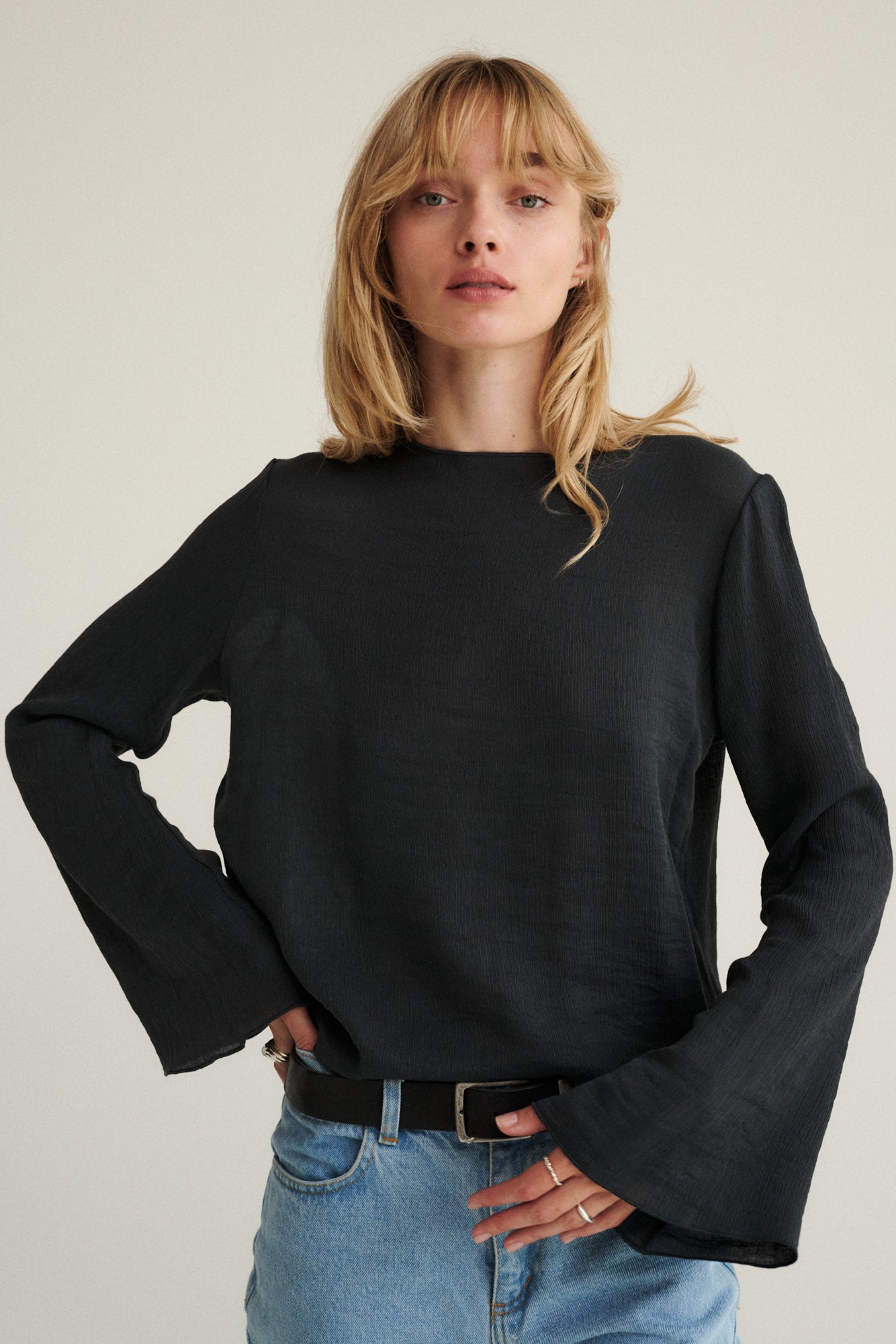 Blouse in viscose / 12 / 21 / graphite