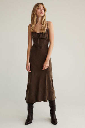 Dress in lyocell & viscose blend / 03 / 27 / milk chocolate