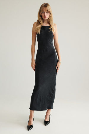 Dress in lyocell & viscose blend / 03 / 31 / onyx black