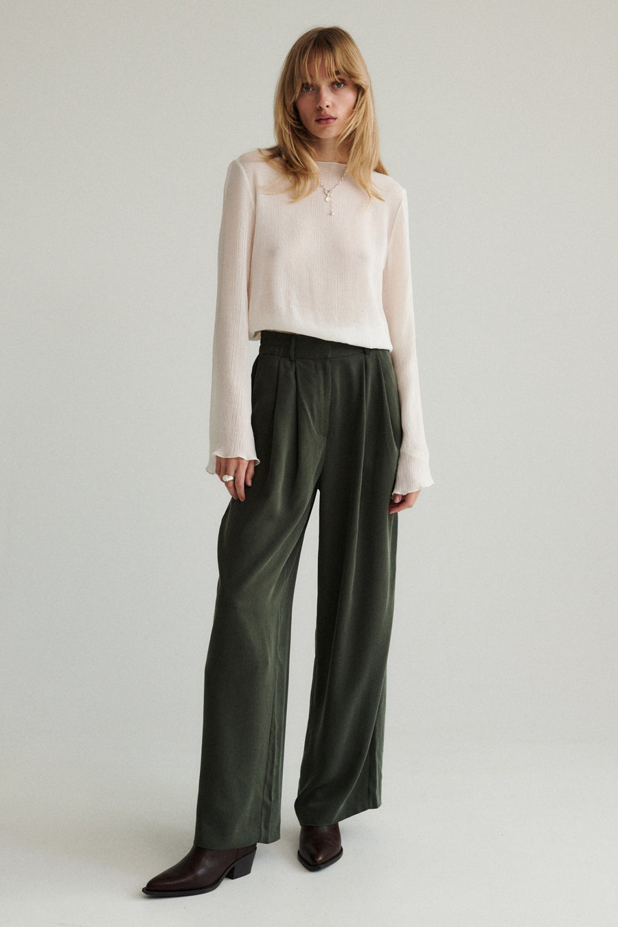 Tencel™ trousers / 05 / 02 / autumn green