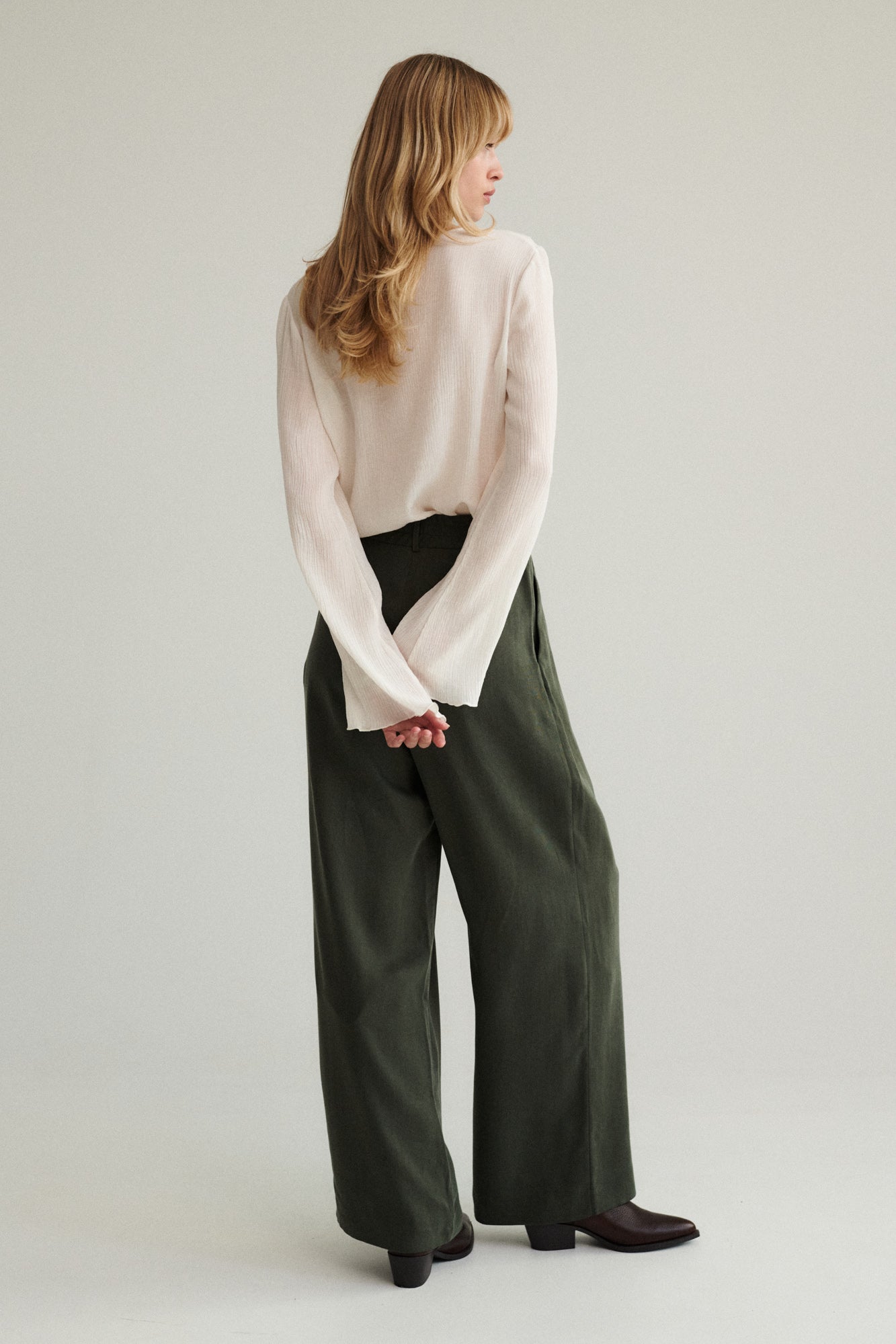 Tencel™ trousers / 05 / 02 / autumn green