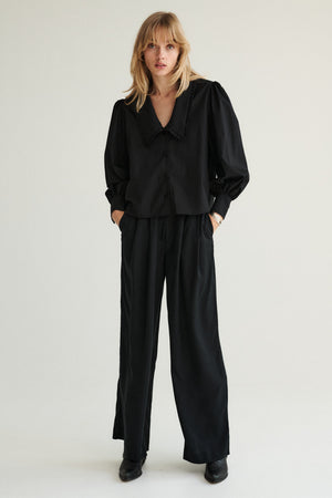 Shirt in organic cotton / 12 / 22 / onyx black
