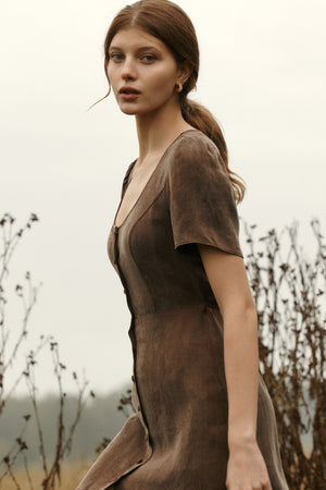 Dress in lyocell & viscose blend / 03 / 28 / milk chocolate
