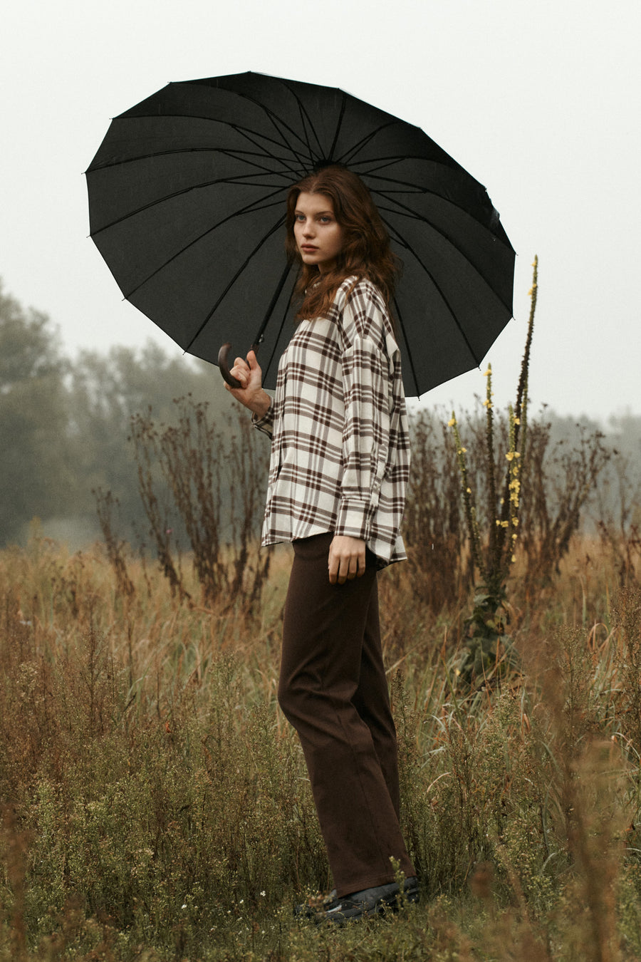 Pants in organic cotton  / 04 / 14 / dark chocolate
