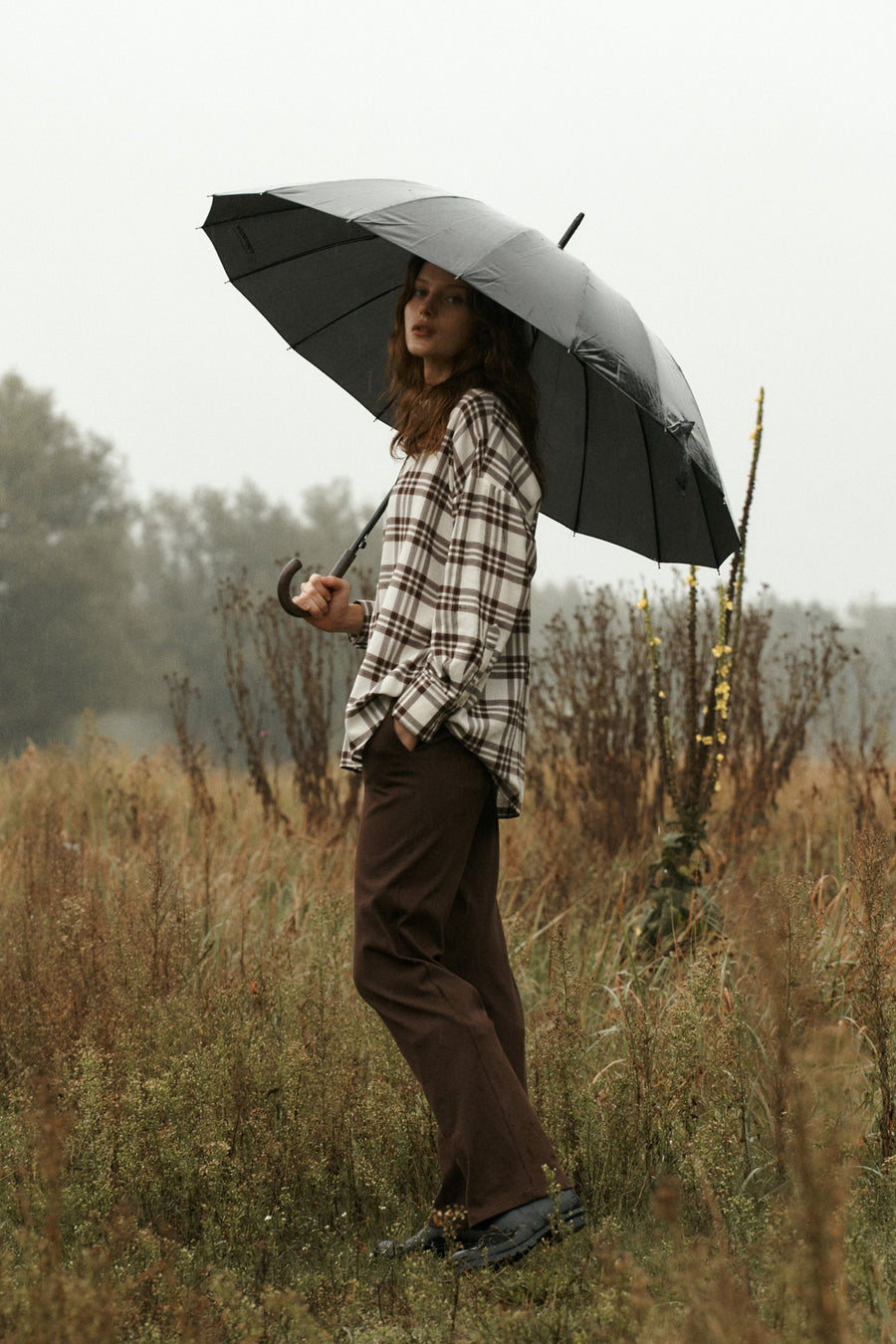 Pants in organic cotton  / 04 / 14 / dark chocolate