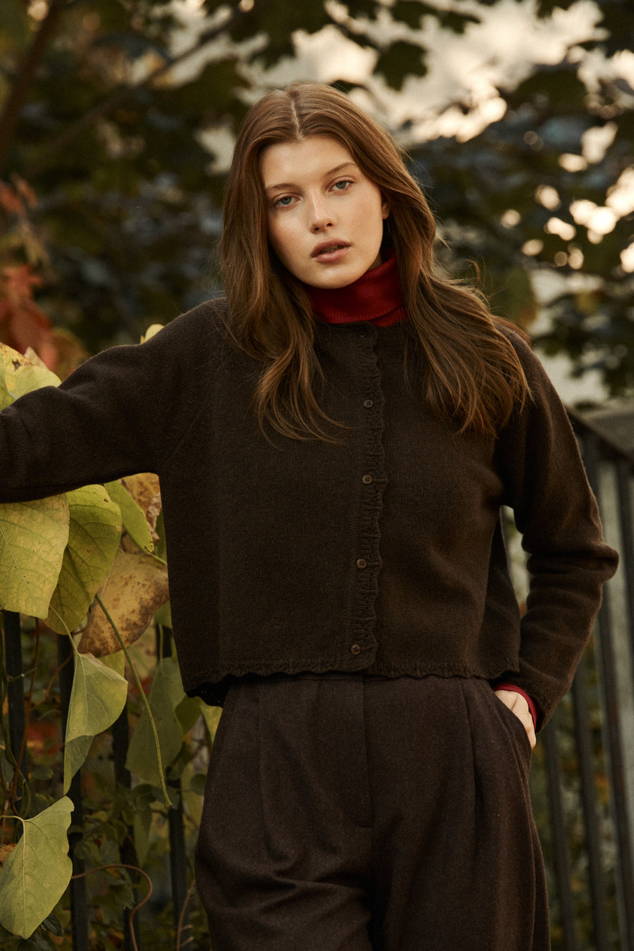 Cardigan in wool / 16 / 15 / dark brown