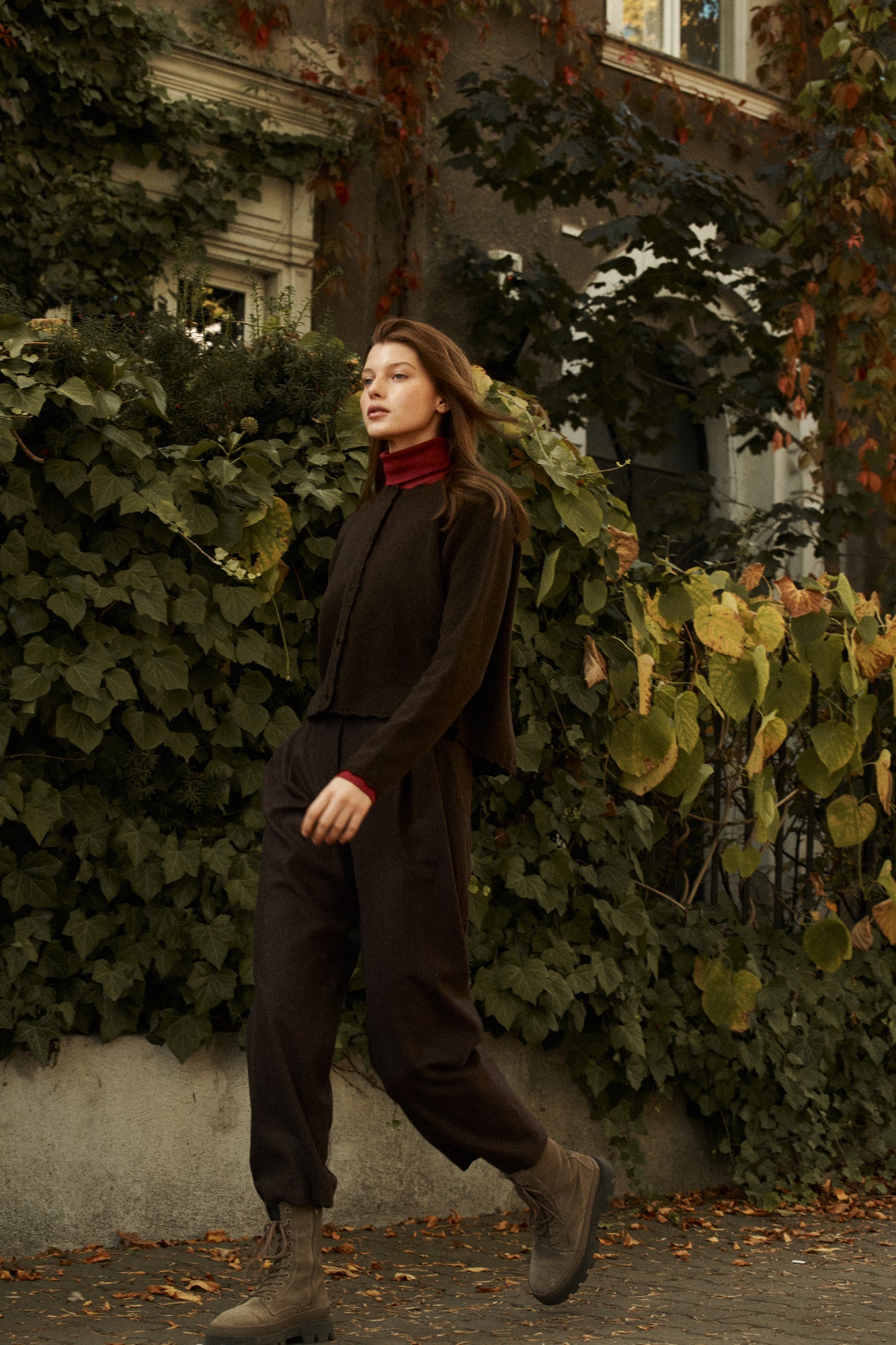 Cardigan in wool / 16 / 15 / dark brown
