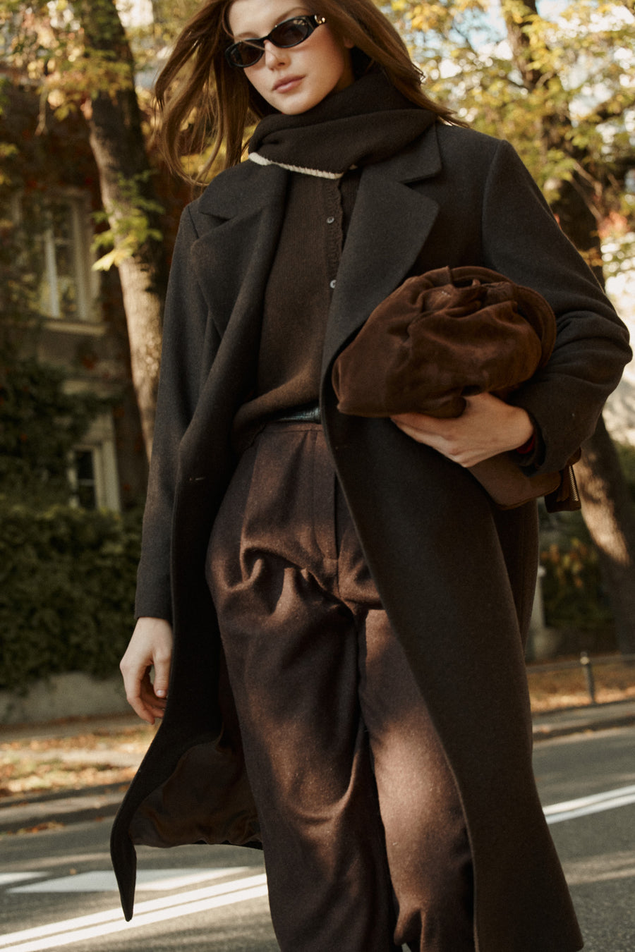 Coat in wool / 18 / 15 / ebony wood