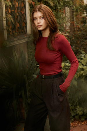 Longsleeve in organic cotton / 14 / 23 / maroon red