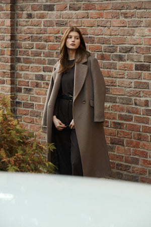 Coat in wool / 18 / 15 / mocha coffee
